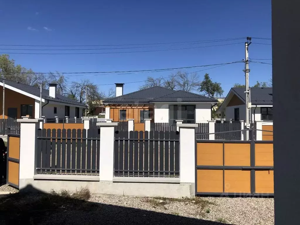 Дом в Ставропольский край, Ессентуки пос. Калинина,  (148 м) - Фото 1