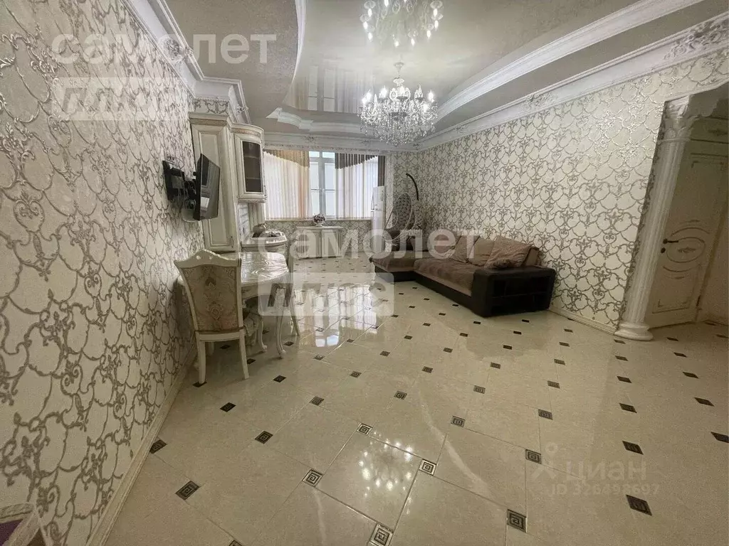 2-к кв. Кабардино-Балкария, Нальчик ул. Ахохова, 190А (68.5 м) - Фото 2