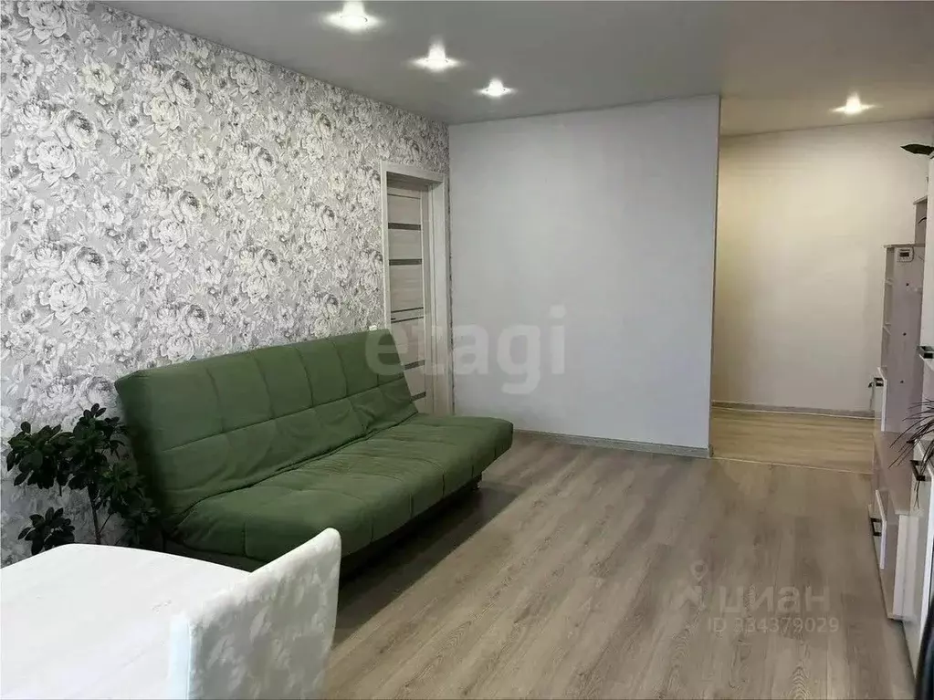 3-к кв. Тюменская область, Тюмень ул. Монтажников, 34 (85.7 м) - Фото 1