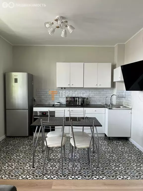 3-комнатная квартира: Пермь, улица Окулова, 62 (73.5 м) - Фото 1