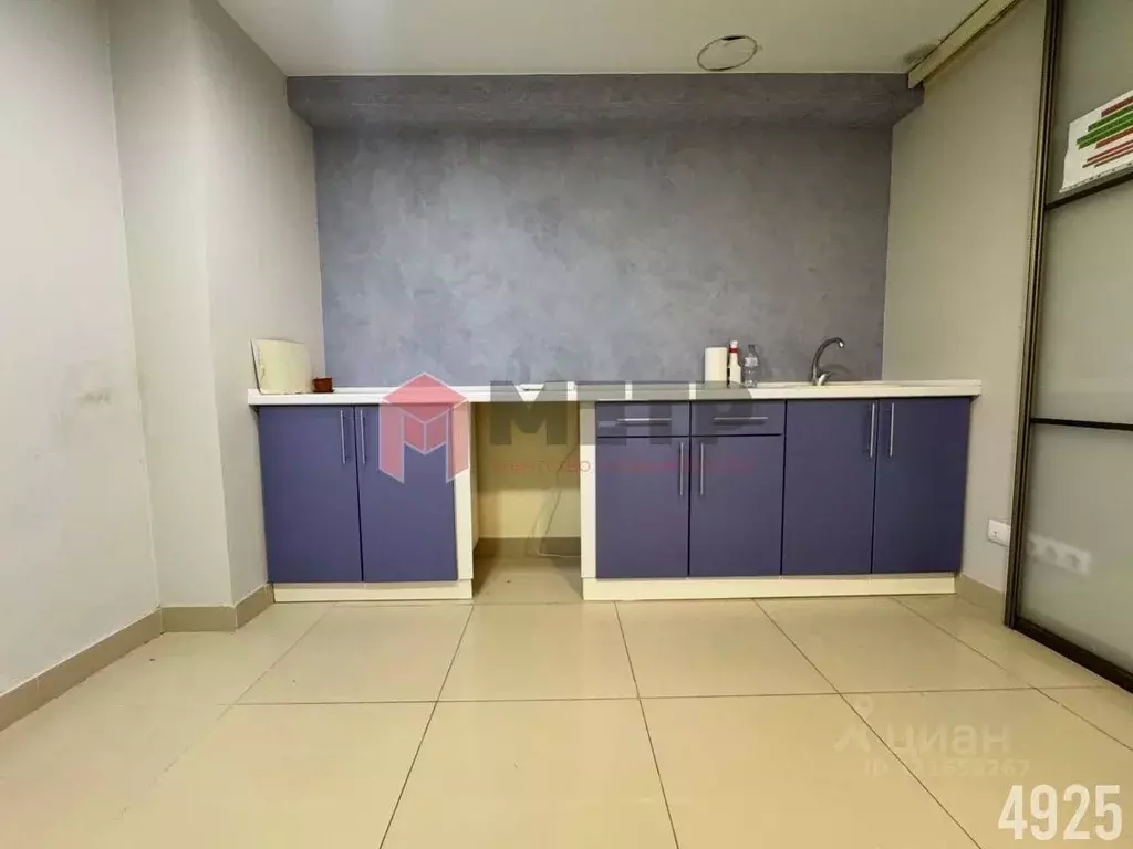 Помещение свободного назначения в Севастополь ул. Парковая, 12 (52 м) - Фото 2