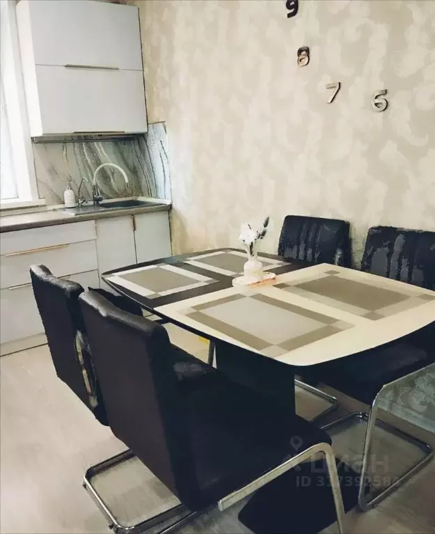 3-к кв. Красноярский край, Красноярск Норильская ул., 4Г (65.2 м) - Фото 0