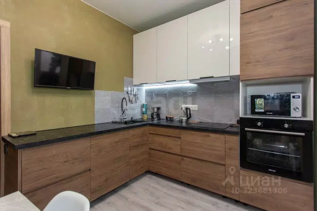 2-к кв. Ханты-Мансийский АО, Сургут Набережный просп., 29 (47.3 м) - Фото 2