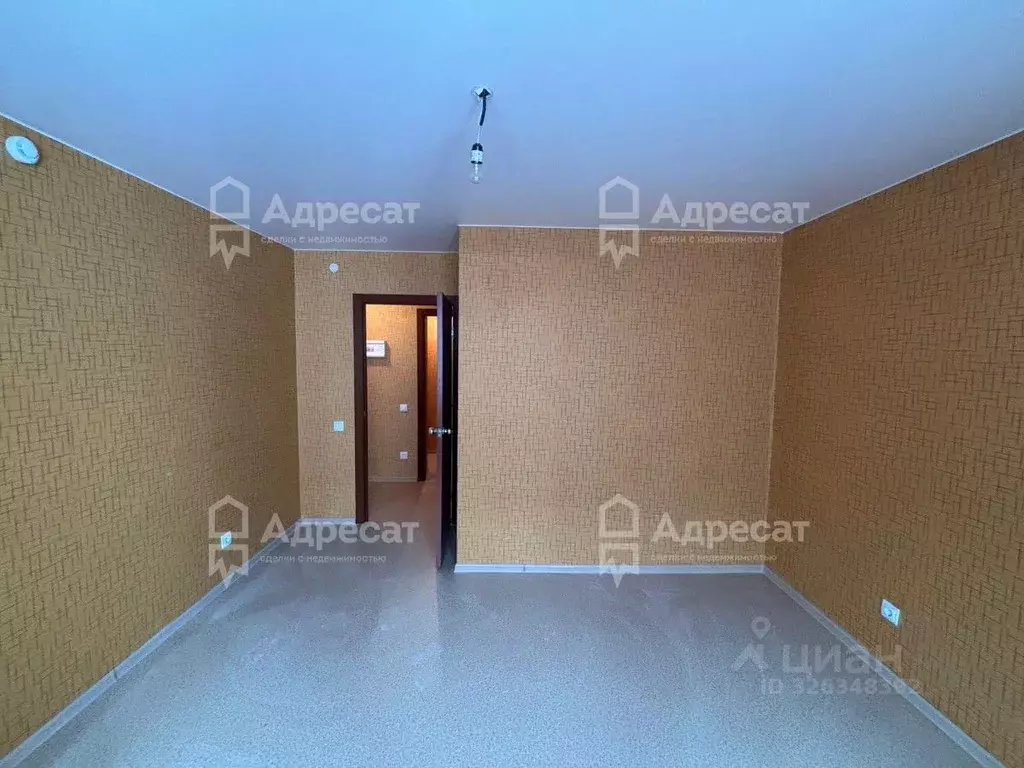 1-к кв. Волгоградская область, Волгоград ул. 70-летия Победы, 27 (29.9 ... - Фото 1