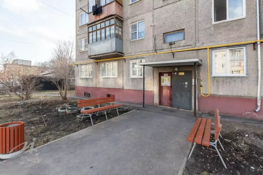 3-комнатная квартира: Барнаул, улица Георгия Исакова, 222 (47.3 м) - Фото 1