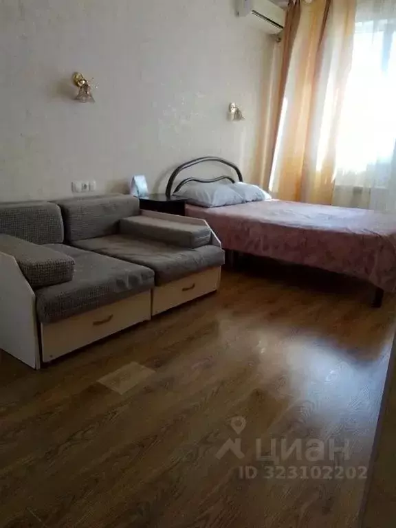 Комната Краснодарский край, Геленджик Кавказская ул., 9 - Фото 1