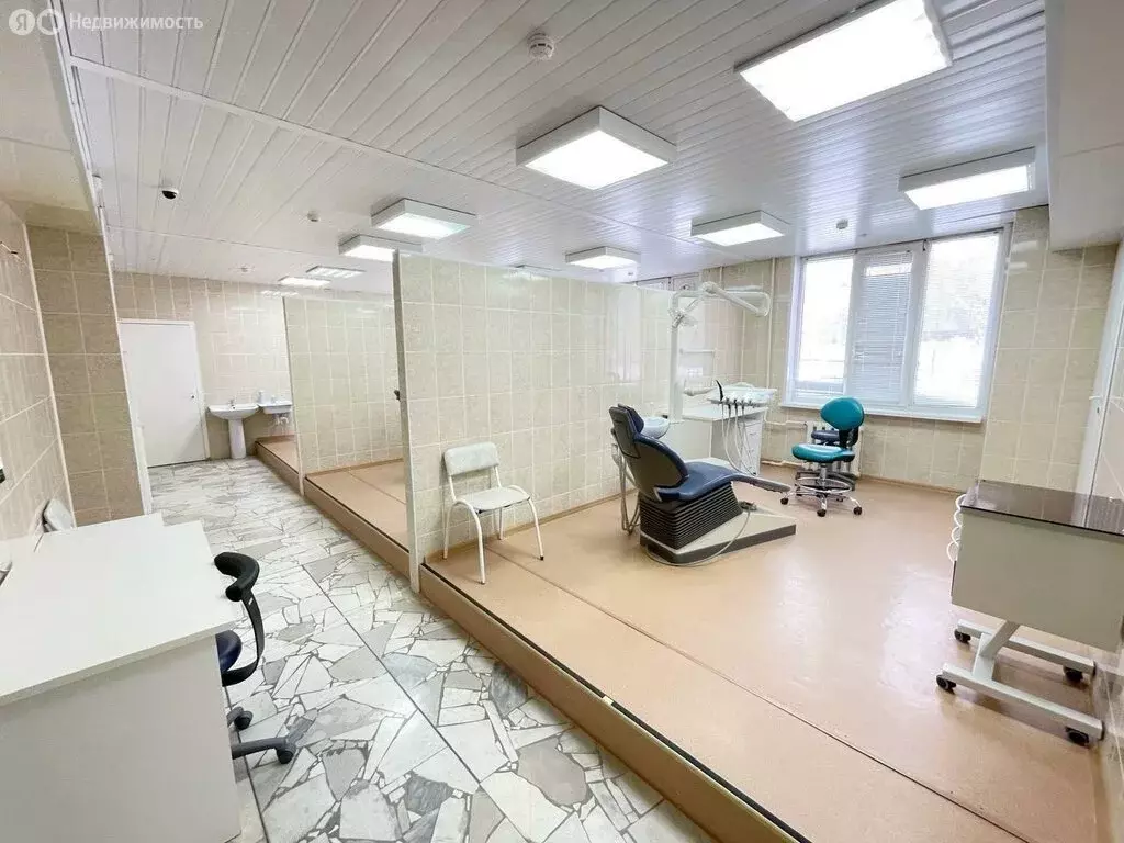 Помещение свободного назначения (230 м) - Фото 1