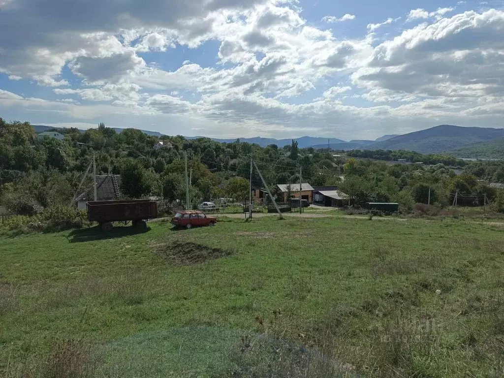 Участок в Севастополь с. Передовое, ул. Нагорная, 14 (10.0 сот.) - Фото 1