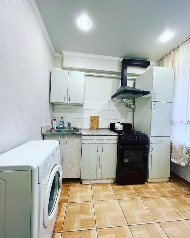 1-к кв. Брянская область, Брянск ул. Игоря Кустова, 42 (35.0 м) - Фото 0