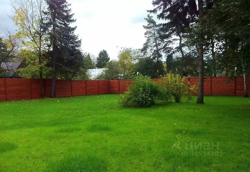 Участок в Московская область, Одинцовский городской округ, д. Барвиха, . - Фото 0