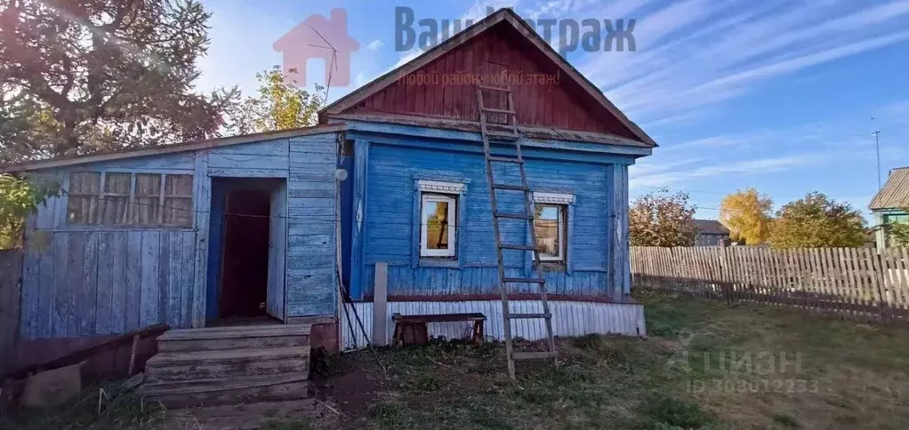 Дом в Оренбургская область, Бузулукский район, с. Подколки  (36 м) - Фото 0