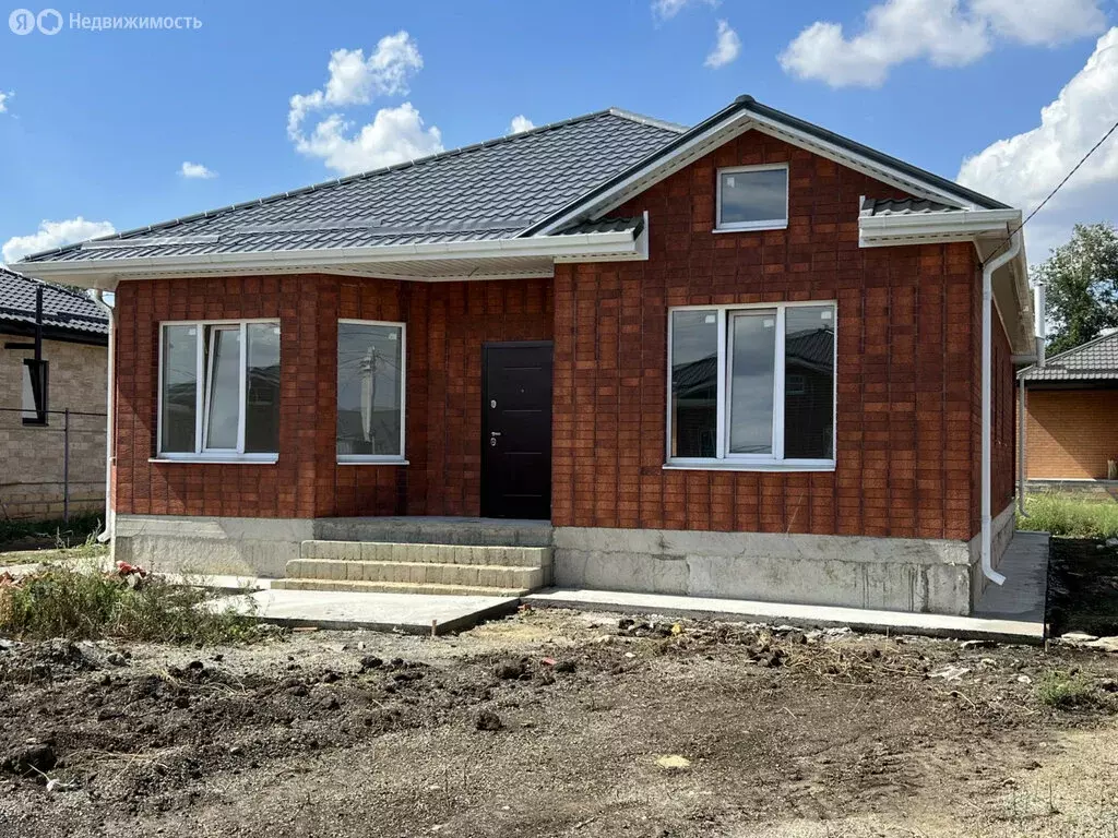 Дом в Михайловск, улица Андрея Сахарова, 4 (150 м) - Фото 0