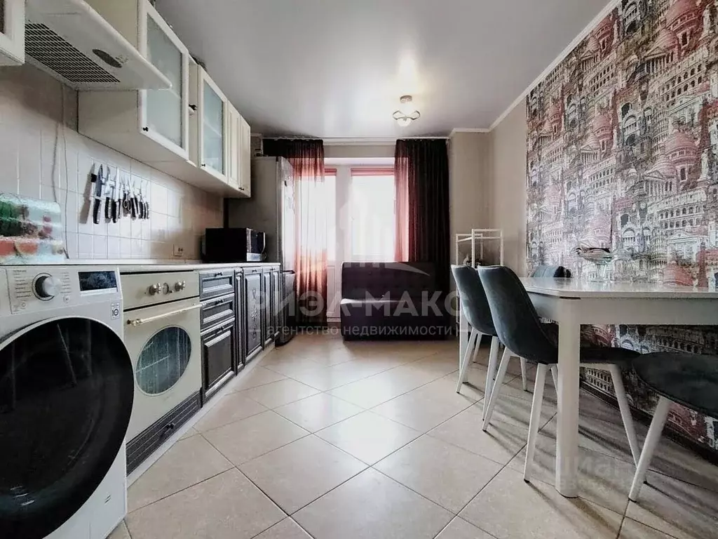 3-к кв. Брянская область, Брянск ул. Крахмалева, 49 (87.0 м) - Фото 1