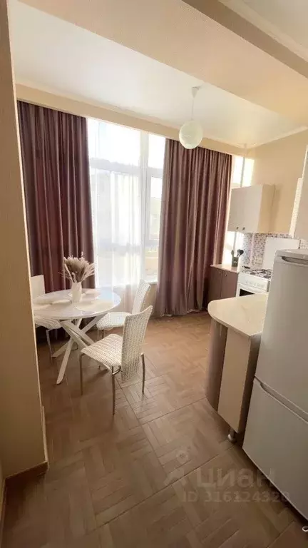 Студия Краснодарский край, Геленджик Крымская ул., 22к1 (30.4 м) - Фото 1