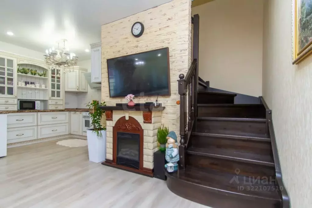 Дом в Ханты-Мансийский АО, Сургут Дорожник СОТ, ул. Шестая (144 м) - Фото 1