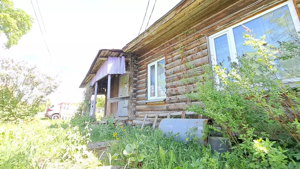 Дом в Ленинское сельское поселение, деревня Баташи, 12 (30 м) - Фото 1