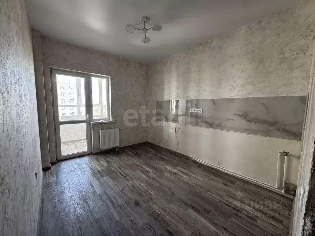 1-к кв. Крым, Симферополь просп. Александра Суворова (37.5 м) - Фото 1