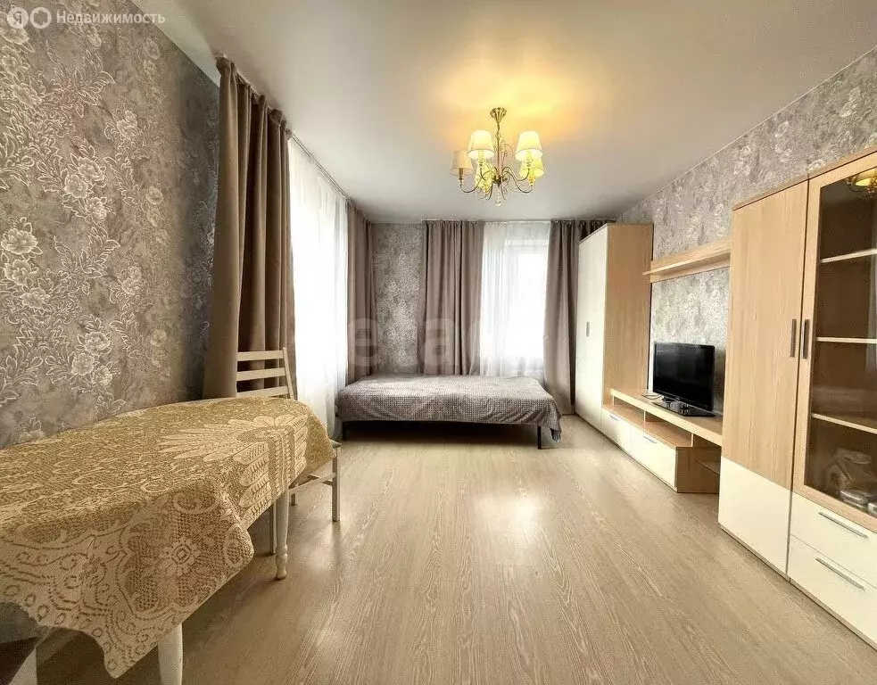 1-комнатная квартира: Киров, Социалистическая улица, 11 (47 м) - Фото 1