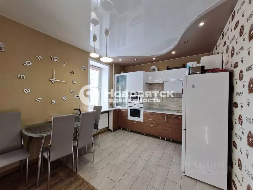 3-к кв. Кировская область, Киров ул. Гагарина, 20 (60.0 м) - Фото 1