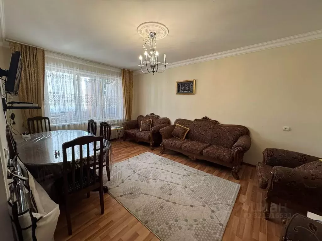 3-к кв. Кабардино-Балкария, Нальчик ул. Тарчокова (90.0 м) - Фото 1