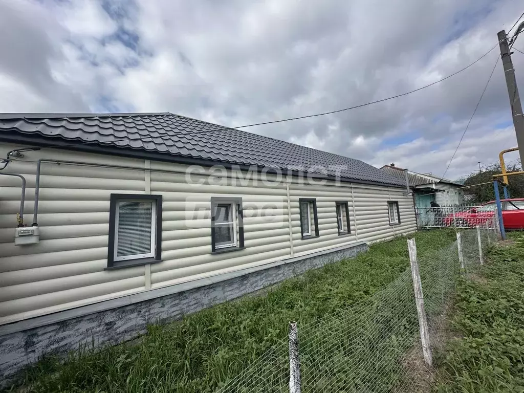 Дом в Белгородская область, Старый Оскол ул. Деревянова (76 м) - Фото 1