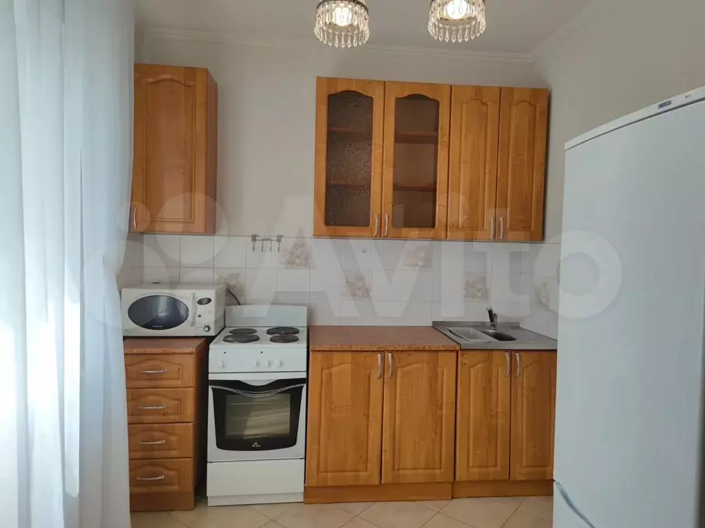 1-к. квартира, 40 м, 2/10 эт. - Фото 1