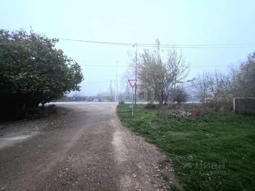 Участок в Краснодарский край, Абинск Земляничная ул., 1 (8.0 сот.) - Фото 2