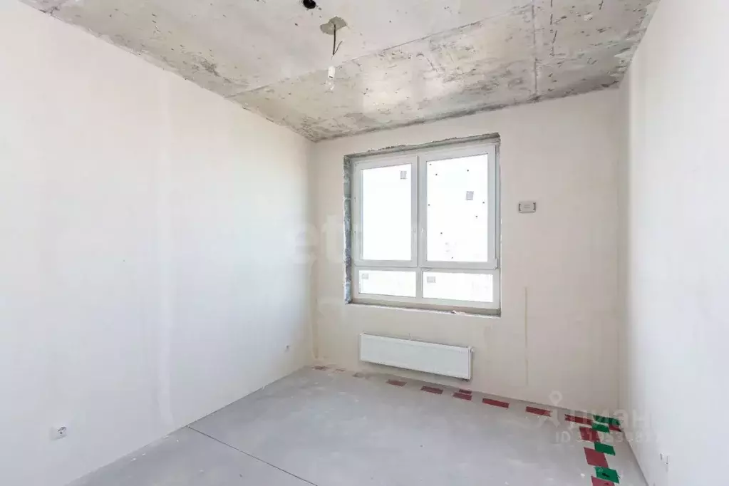 1-к кв. Тюменская область, Тюмень ул. Фармана Салманова, 17 (36.4 м) - Фото 0
