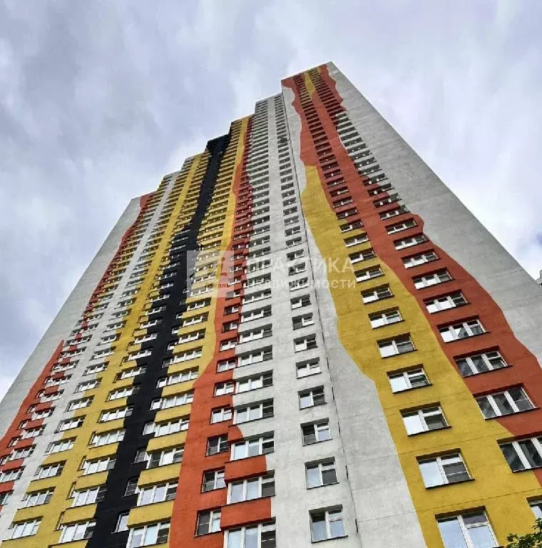 Продается 3-комнатная квартира - Фото 1