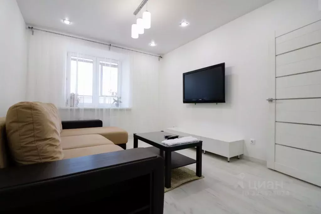 1-к кв. Татарстан, Казань ул. Зур Урам, 1Г (35.0 м) - Фото 1