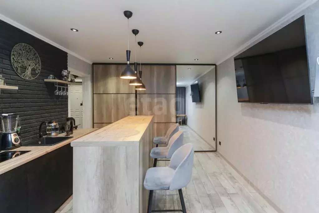 1-к кв. Тюменская область, Тюмень ул. Николая Никитина, 4к1 (47.0 м) - Фото 1