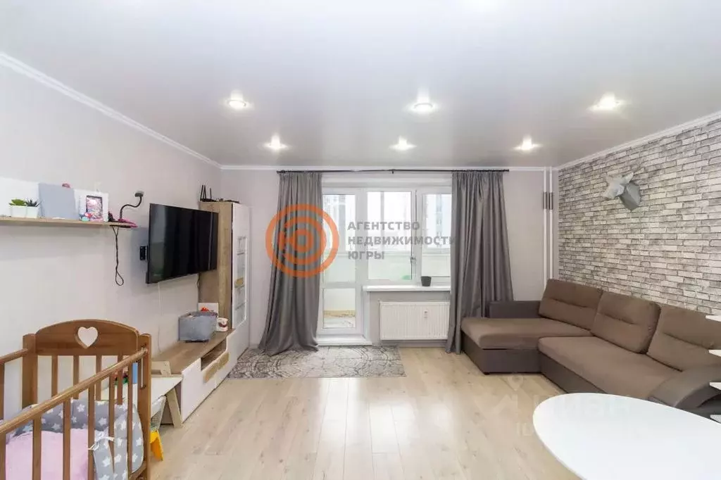 Студия Тюменская область, Тюмень Интернациональная ул., 199к2 (31.5 м) - Фото 1