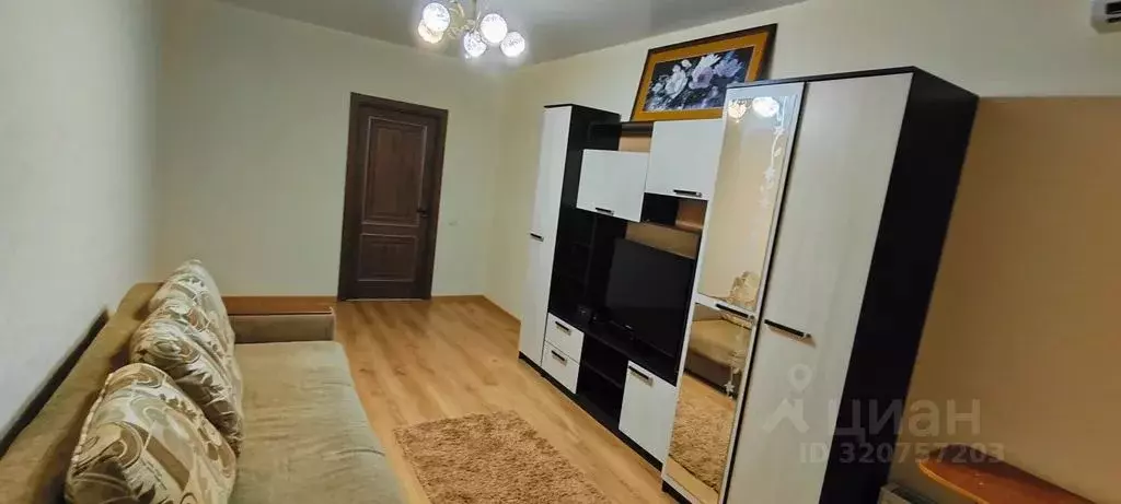 1-к кв. Волгоградская область, Волгоград ул. Лавочкина, 7 (41.0 м) - Фото 0