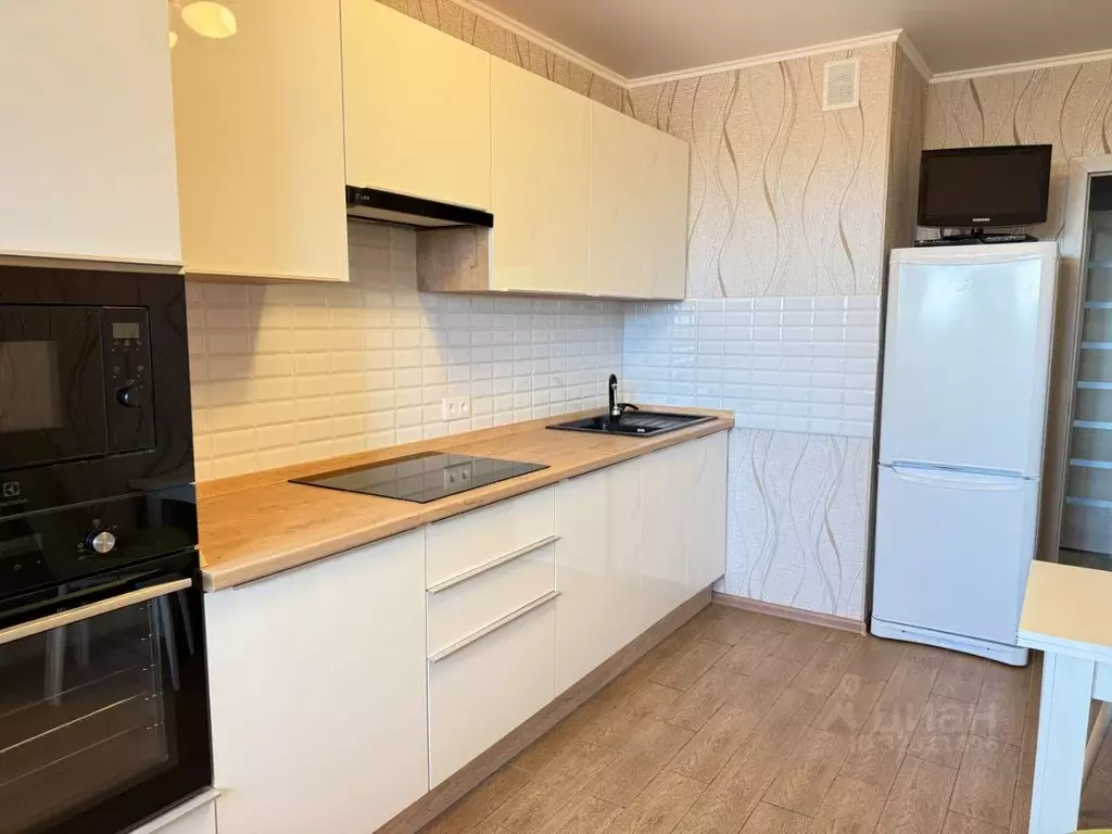 1-к кв. Саратовская область, Энгельс ул. Шурова Гора, 7/15 (43.0 м) - Фото 2