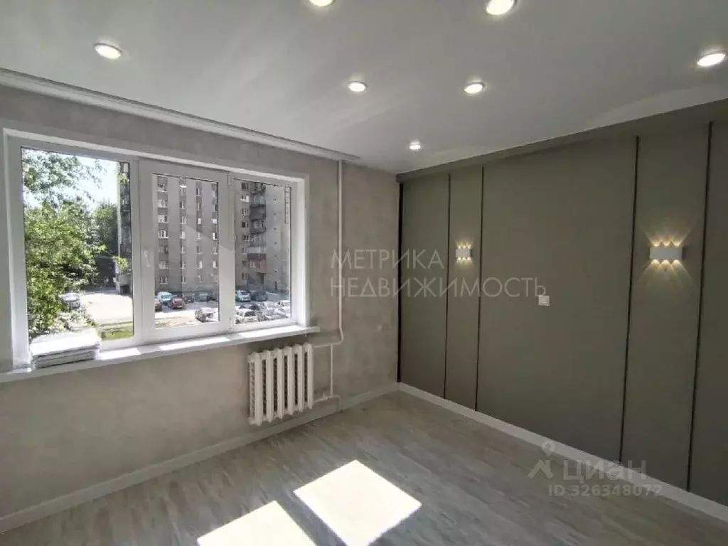 1-к кв. Тюменская область, Тюмень Олимпийская ул., 42 (28.7 м) - Фото 1