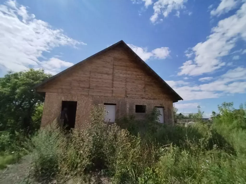 Дом в Алтайский край, Первомайский район, с. Бобровка ул. Гастелло, 13 ... - Фото 1