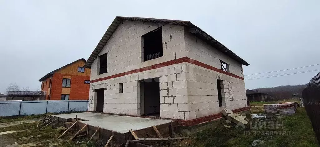 Дом в Калужская область, Калуга ул. Непокоренных Ленинградцев, 44В ... - Фото 2