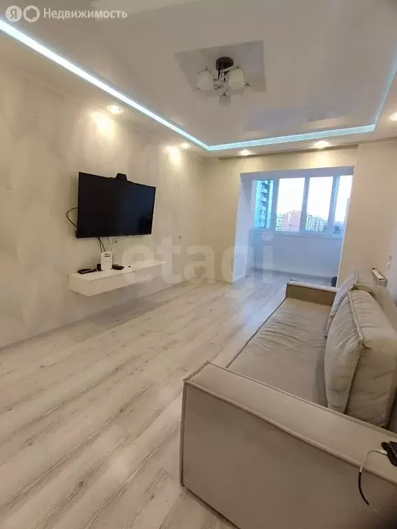 2-комнатная квартира: Черногорск, улица Генерала Тихонова, 11 (59.6 м) - Фото 2