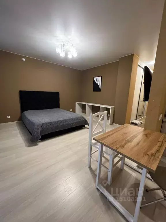 1-к кв. Красноярский край, Красноярск Взлетная ул., 7К (35.0 м) - Фото 0
