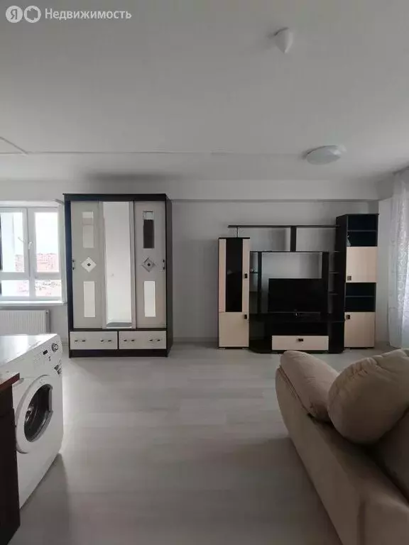 Квартира-студия: Киров, улица Энтузиастов, 54 (31.8 м) - Фото 1