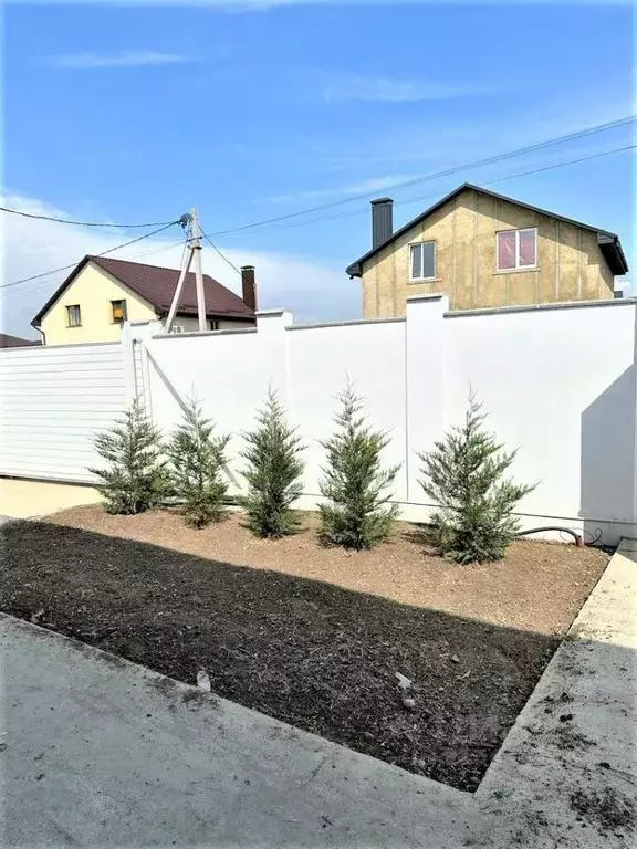 Дом в Крым, Симферопольский район, с. Мирное пер. Интернациональный, ... - Фото 1