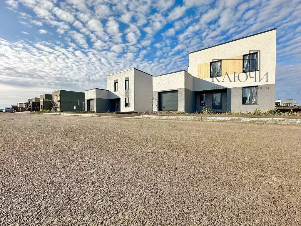 Дом в Челябинская область, Магнитогорск ул. Бирюзовая (199 м) - Фото 1