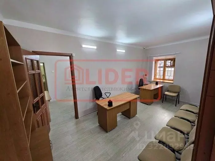 Офис в Севастополь ул. Ленина, 5 (40 м) - Фото 2