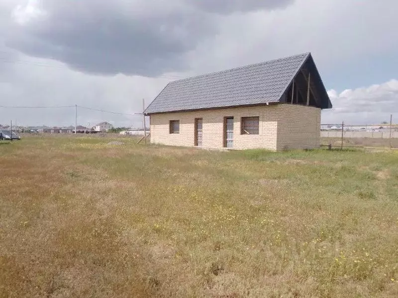 Дом в Астраханская область, Приволжский район, пос. Кирпичного Завода ... - Фото 0