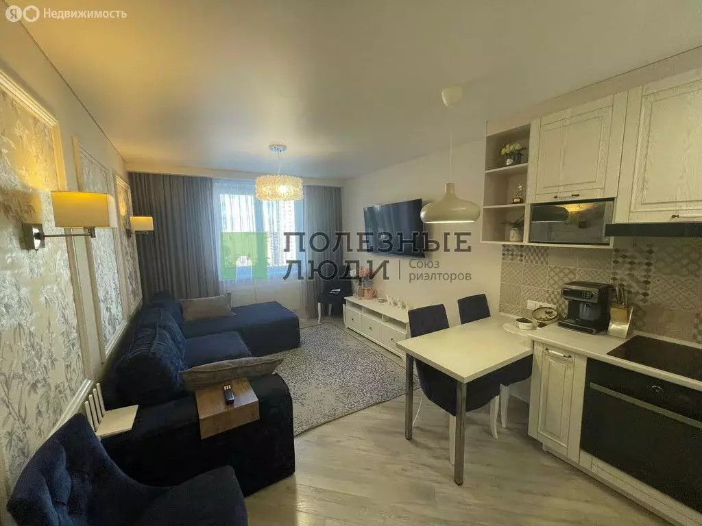 3-комнатная квартира: Ижевск, улица Архитектора П.П. Берша, 43 (75.3 ... - Фото 1