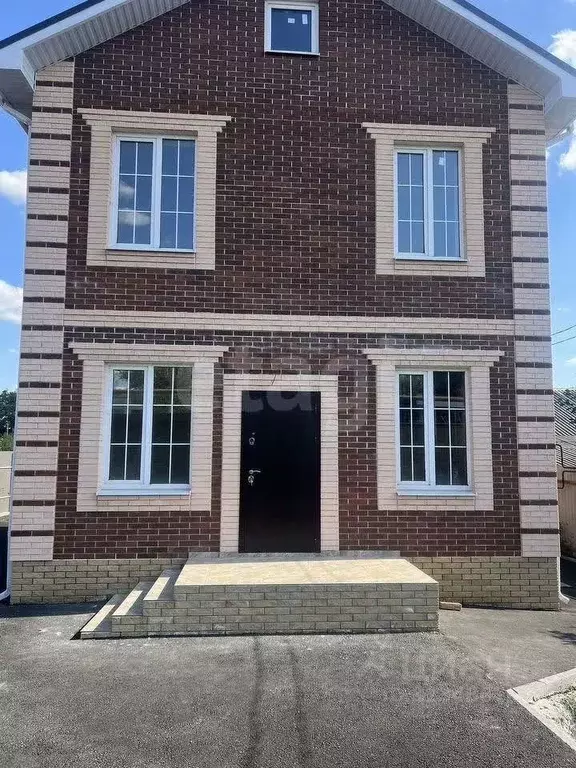 Дом в Ростовская область, Аксай ул. Гагарина (100 м) - Фото 1