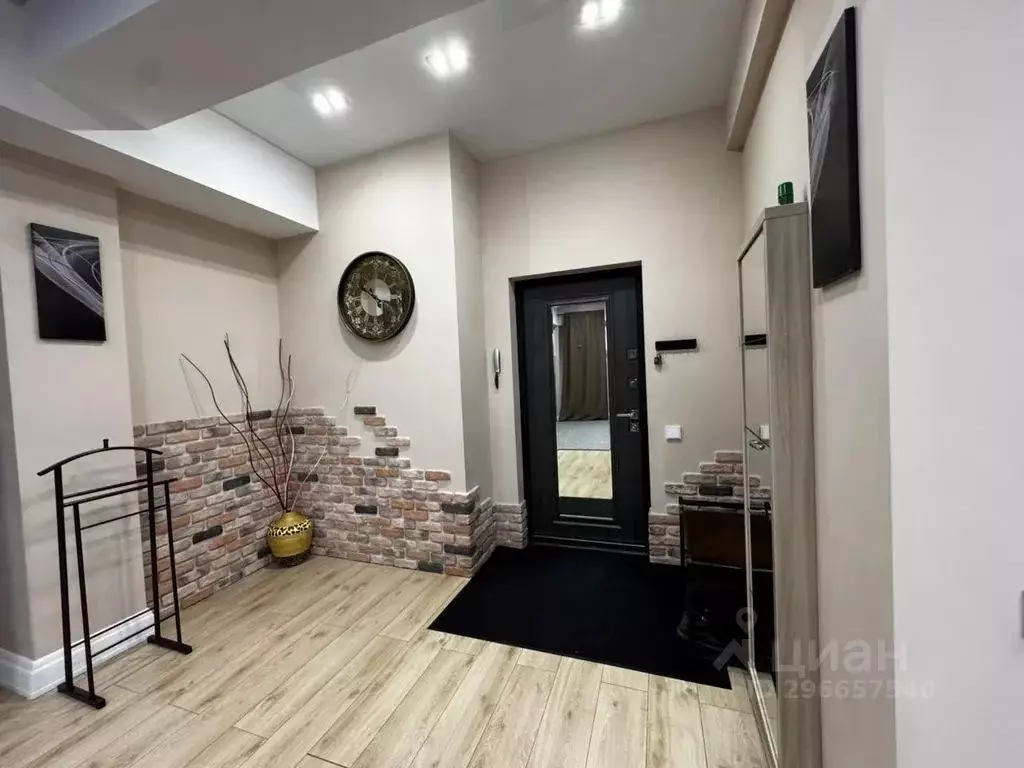 1-к кв. Сахалинская область, Южно-Сахалинск просп. Победы, 7 (80.0 м) - Фото 2