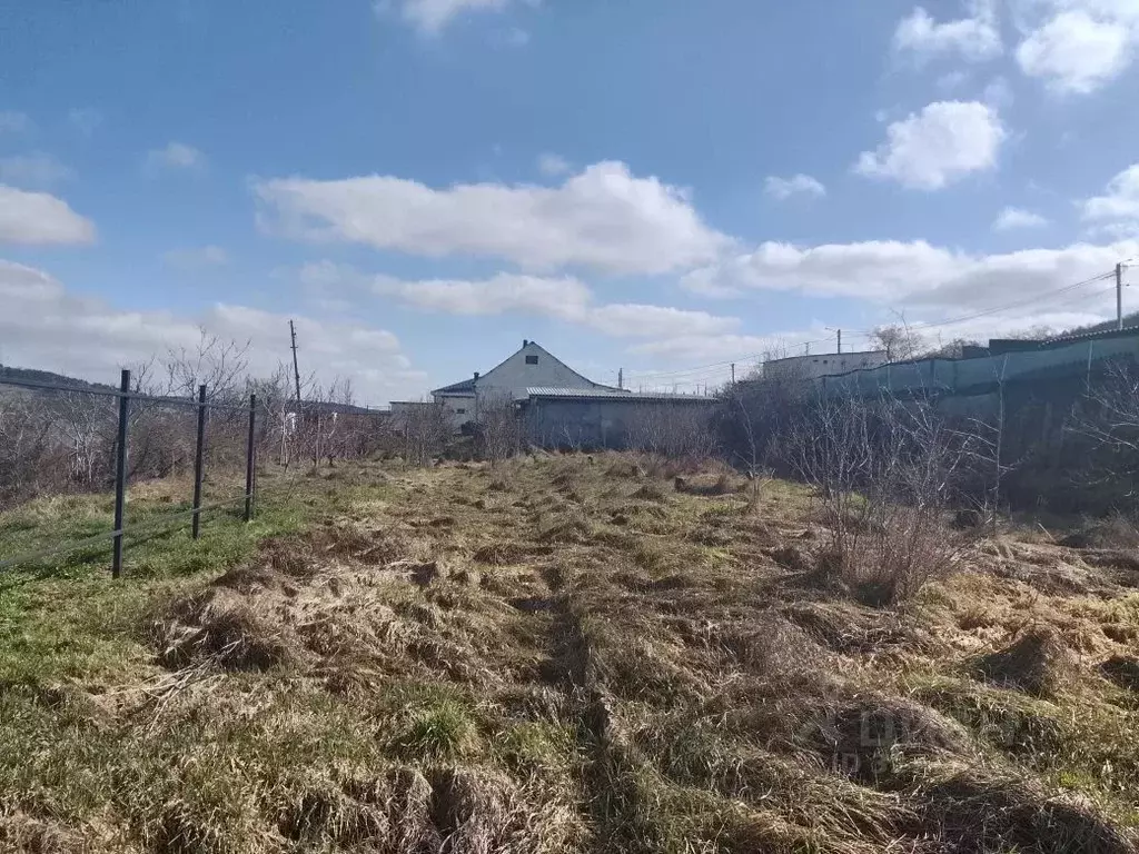 Участок в Севастополь с. Поворотное, ул. Лесная, 16 (6.4 сот.) - Фото 1