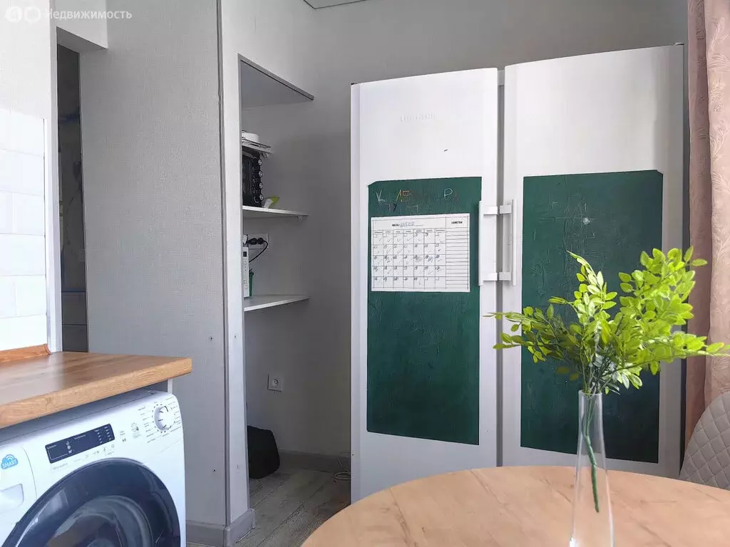 3-комнатная квартира: Омск, Челябинская улица, 4 (56 м) - Фото 1