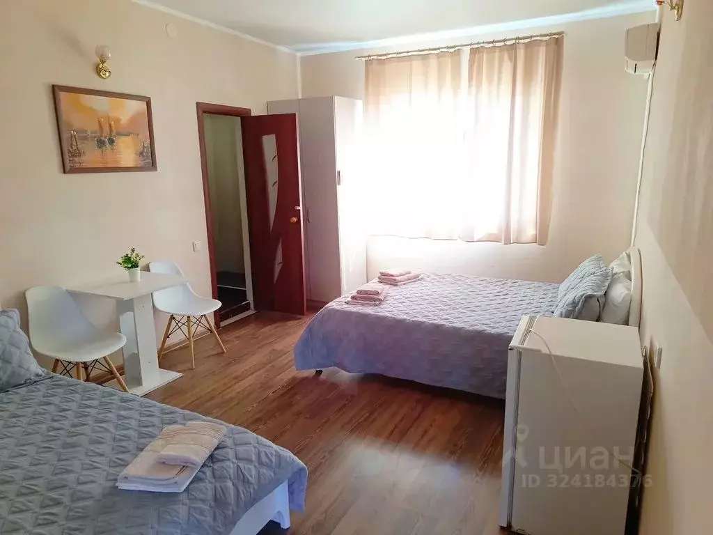 Комната Краснодарский край, Геленджик ул. Декабристов, 15 - Фото 1